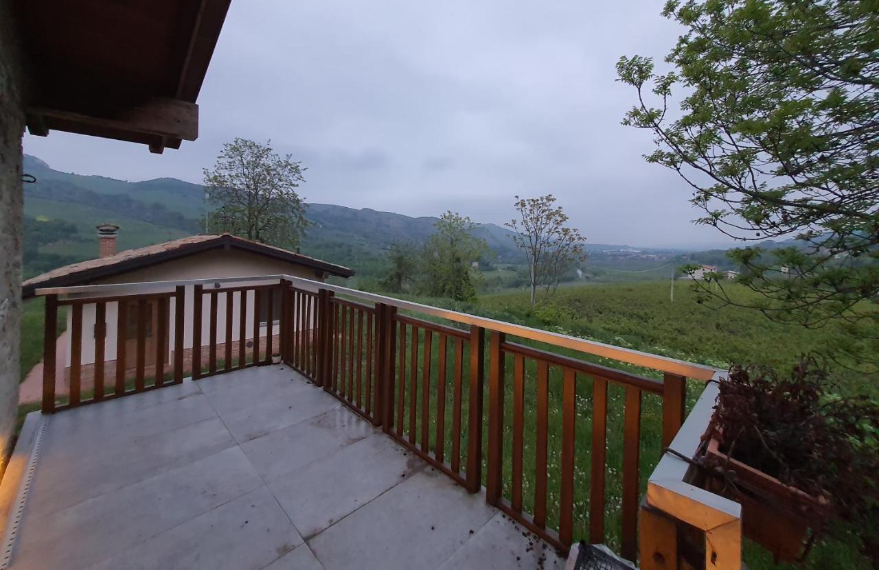 Villa Cristallo Private Apartment Fontanelice Kültér fotó