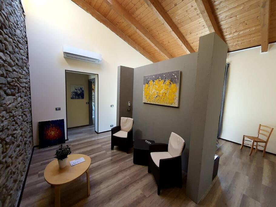 Villa Cristallo Private Apartment Fontanelice Kültér fotó