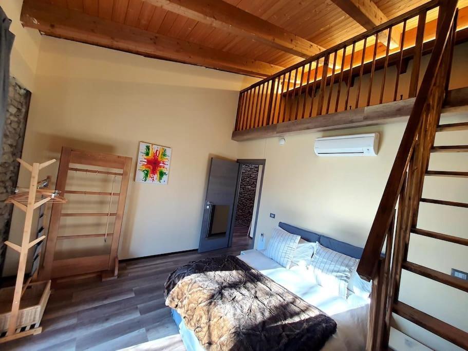 Villa Cristallo Private Apartment Fontanelice Kültér fotó